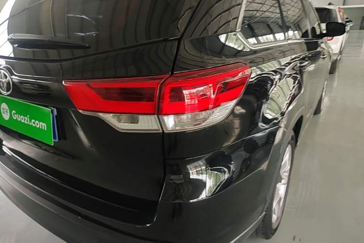 Used Toyota Highlander 2021 2.0T Four-Wheel Drive Luxury Edition 7 Seats Right Rear Taillight