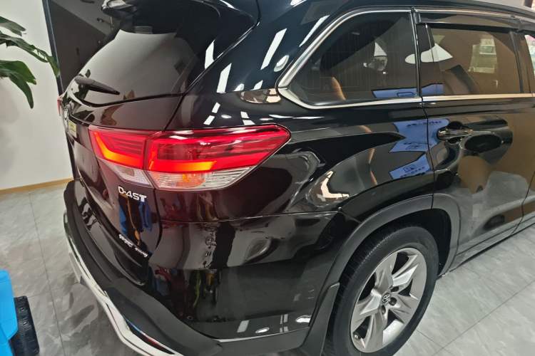 Used Toyota Highlander 2021 2.0T Four-Wheel Drive Luxury Edition 7 Seats Right Rear Taillight