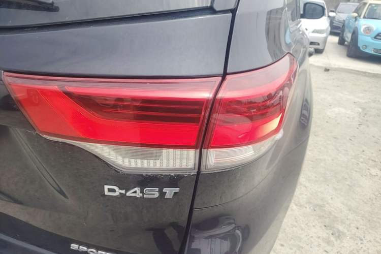 Used Toyota Highlander 2021 2.0T Four-Wheel Drive Prestige Version 7 Seats Right Rear Taillight