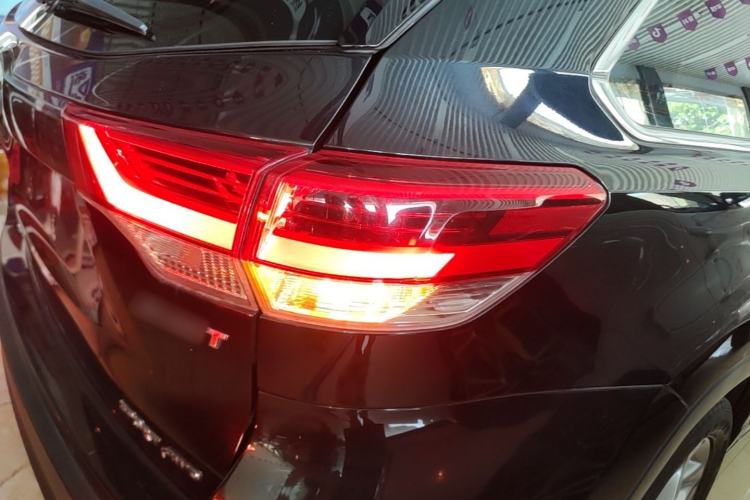 Used Toyota Highlander 2021 2.0T Four-Wheel Drive Luxury Edition 7 Seats Right Rear Taillight