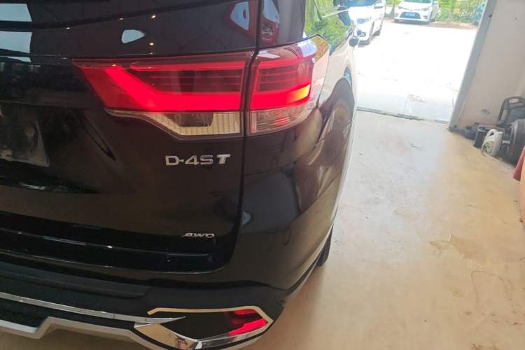 Used Toyota Highlander 2021 2.0T Four-Wheel Drive Elite Edition 7-Seater Right Rear Taillight
