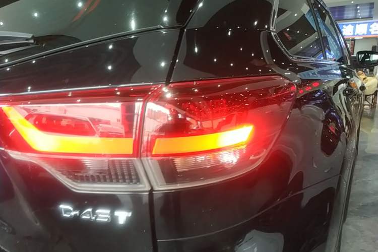 Used Toyota Highlander 2021 2.0T Four-Wheel Drive Knight Edition 7 Seats Right Rear Taillight