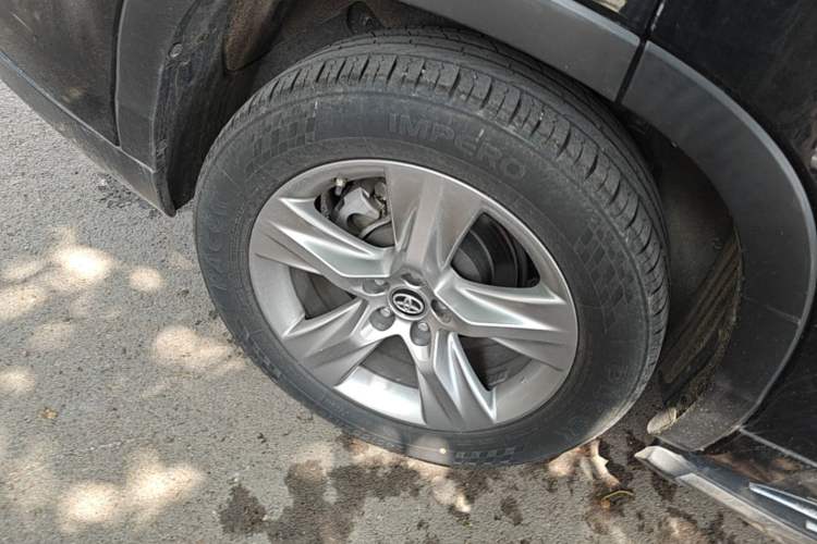 Used Toyota Highlander 2021 2.0T Four-Wheel Drive Luxury Edition 7 Seats Right Rear Wheel Hub