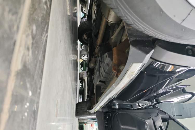 Used Toyota Highlander 2021 2.0T Four-Wheel Drive Luxury Edition 7 Seats Right Side Sill
