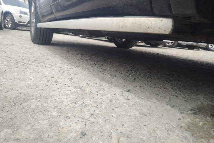 Used Toyota Highlander 2021 2.0T Four-Wheel Drive Prestige Version 7 Seats Right Side Sill