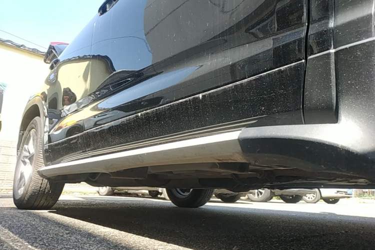 Used Toyota Highlander 2021 2.0T Four-Wheel Drive Prestige Version 7 Seats Right Side Sill