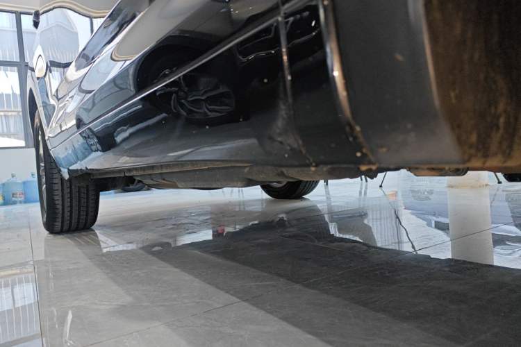 Used Toyota Highlander 2021 2.0T Four-Wheel Drive Prestige Version 7 Seats Right Side Sill