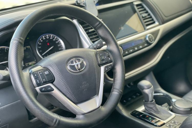 Used Toyota Highlander 2021 2.0T Four-Wheel Drive Luxury Edition 7 Seats Steering Wheel