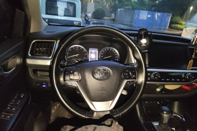 Used Toyota Highlander 2021 2.0T Four-Wheel Drive Luxury Edition 7 Seats Steering Wheel