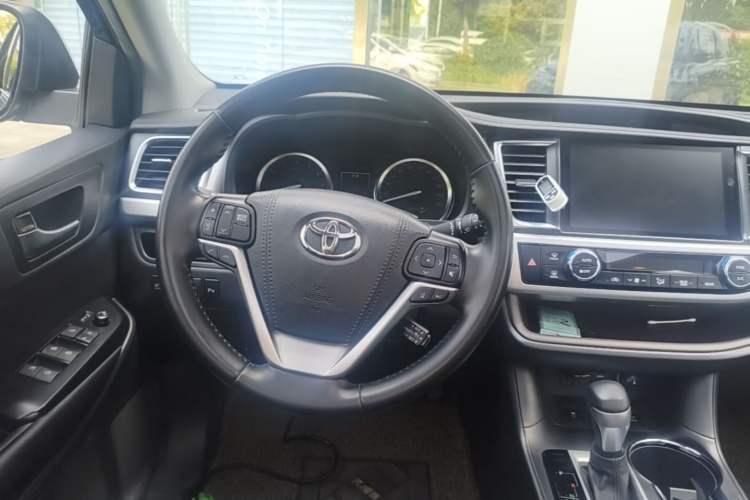 Used Toyota Highlander 2021 2.0T Four-Wheel Drive Luxury Edition 7 Seats Steering Wheel