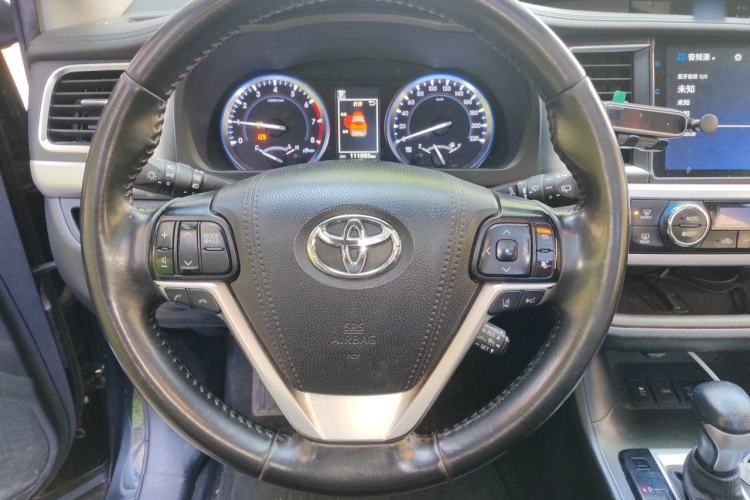 Used Toyota Highlander 2021 2.0T Four-Wheel Drive Luxury Edition 7 Seats Steering Wheel