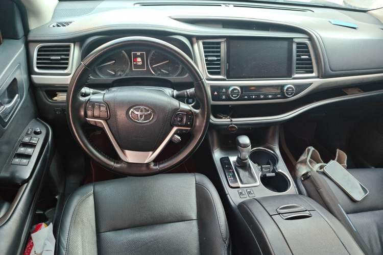 Used Toyota Highlander 2021 2.0T Four-Wheel Drive Prestige Version 7 Seats Steering Wheel