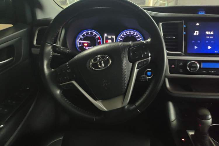 Used Toyota Highlander 2021 2.0T Four-Wheel Drive Luxury Edition 7 Seats Steering Wheel