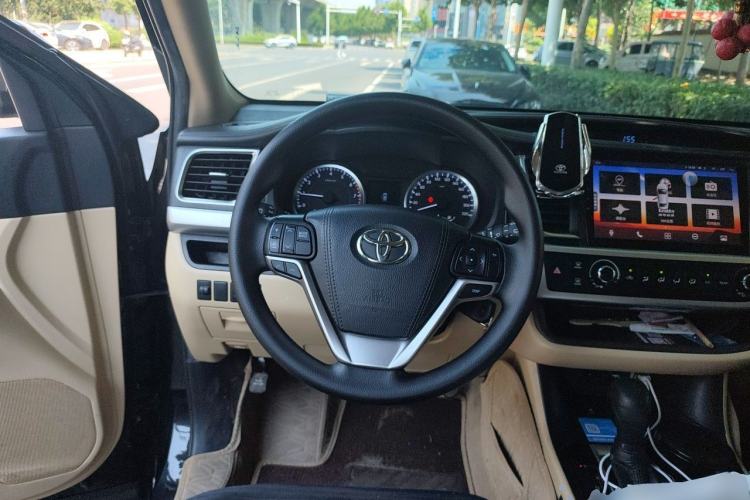 Used Toyota Highlander 2021 2.0T Four-Wheel Drive Elite Edition 7-Seater Steering Wheel