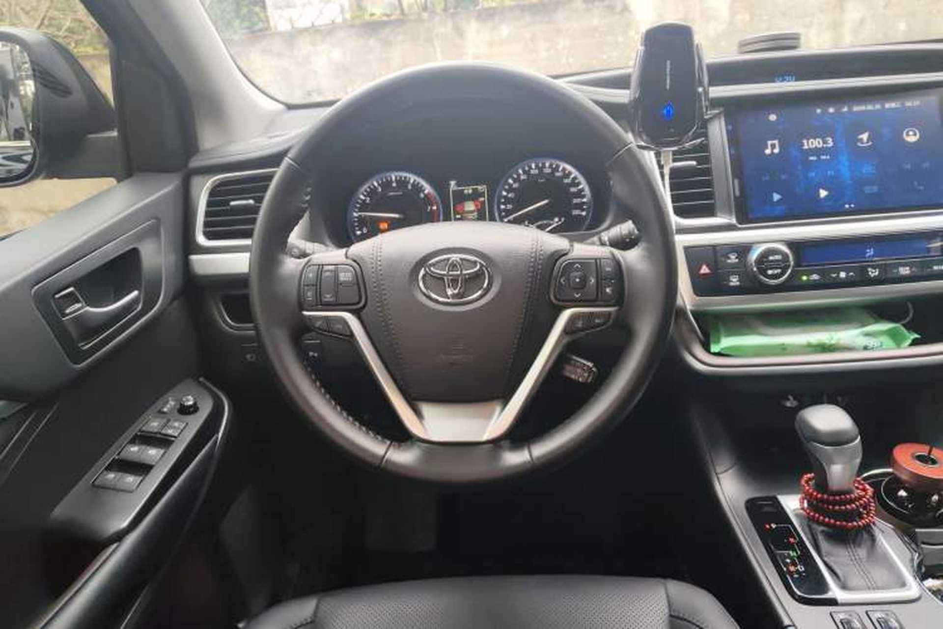 Used Toyota Highlander 2021 2.0T Four-Wheel Drive Prestige Version 7 Seats Steering Wheel
