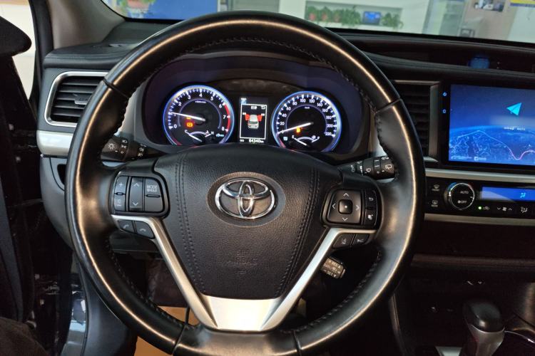 Used Toyota Highlander 2021 2.0T Four-Wheel Drive Luxury Edition 7 Seats Steering Wheel