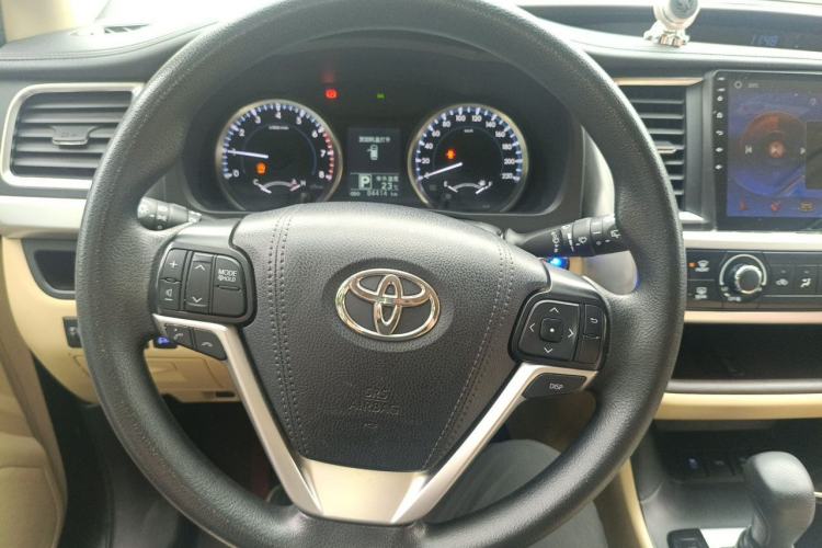 Used Toyota Highlander 2021 2.0T Four-Wheel Drive Elite Edition 7-Seater Steering Wheel