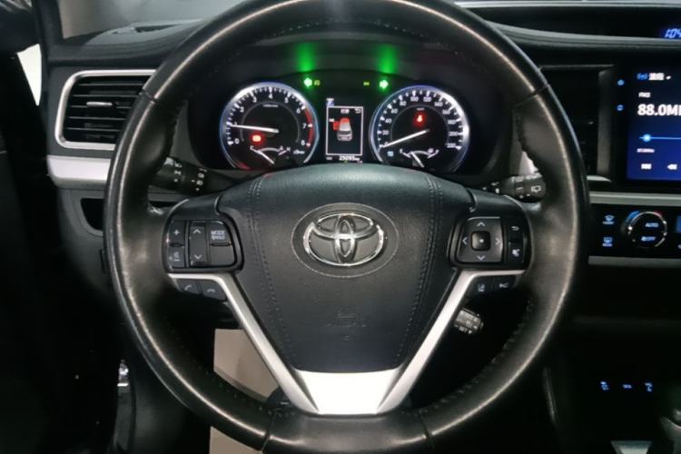 Used Toyota Highlander 2021 2.0T Four-Wheel Drive Prestige Version 7 Seats Steering Wheel