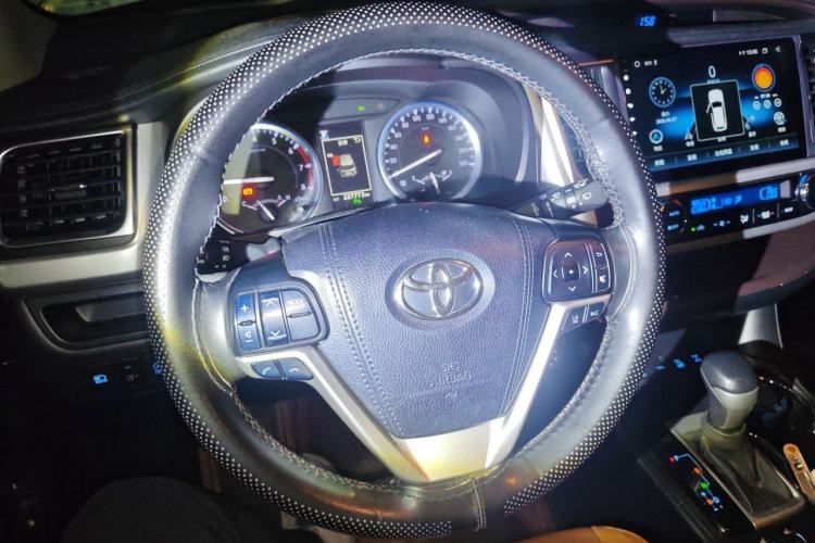 Used Toyota Highlander 2021 2.0T Four-Wheel Drive Knight Edition 7 Seats Steering Wheel
