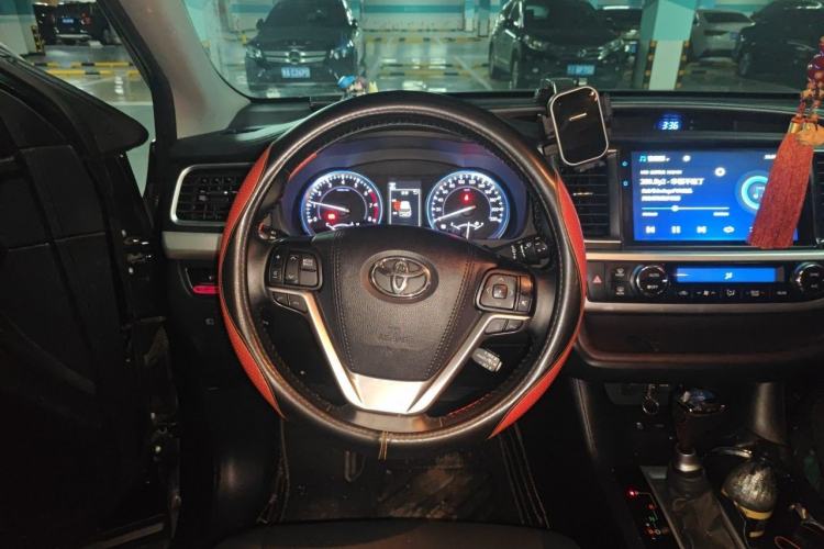 Used Toyota Highlander 2021 2.0T Four-Wheel Drive Luxury Edition 7 Seats Steering Wheel