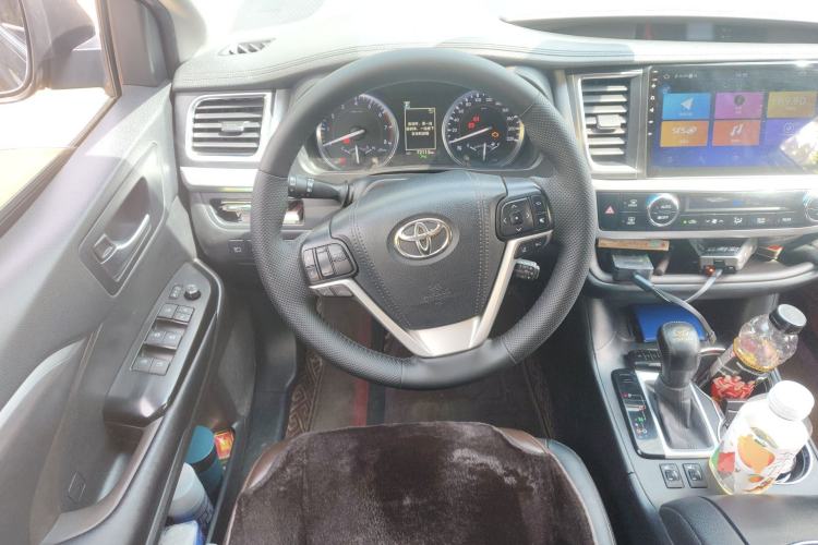 Used Toyota Highlander 2021 2.0T Four-Wheel Drive Prestige Version 7 Seats Steering Wheel
