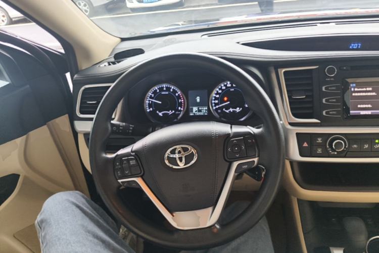 Used Toyota Highlander 2021 2.0T Four-Wheel Drive Elite Edition 7-Seater Steering Wheel