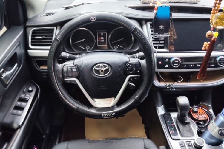 Used Toyota Highlander 2021 2.0T Four-Wheel Drive Luxury Edition 7 Seats Steering Wheel