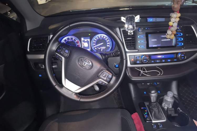 Used Toyota Highlander 2021 2.0T Four-Wheel Drive Luxury Edition 7 Seats Steering Wheel