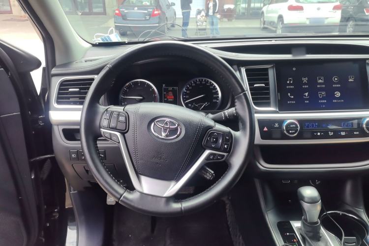 Used Toyota Highlander 2021 2.0T Four-Wheel Drive Luxury Edition 7 Seats Steering Wheel