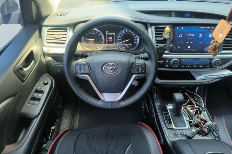 Used Toyota Highlander 2021 2.0T Four-Wheel Drive Prestige Version 7 Seats Steering Wheel