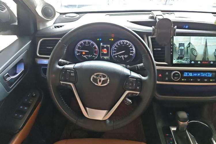 Used Toyota Highlander 2021 2.0T Four-Wheel Drive Luxury Edition 7 Seats Steering Wheel