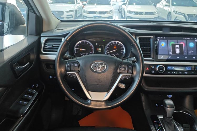 Used Toyota Highlander 2021 2.0T Four-Wheel Drive Prestige Version 7 Seats Steering Wheel