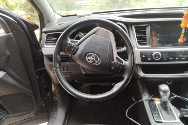 Used Toyota Highlander 2021 2.0T Four-Wheel Drive Luxury Edition 7 Seats Steering Wheel