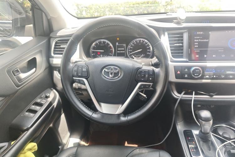 Used Toyota Highlander 2021 2.0T Four-Wheel Drive Prestige Version 7 Seats Steering Wheel