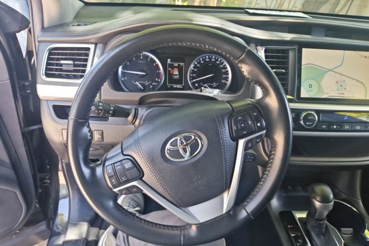 Used Toyota Highlander 2021 2.0T Four-Wheel Drive Luxury Edition 7 Seats Steering Wheel
