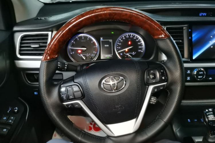 Used Toyota Highlander 2021 2.0T Four-Wheel Drive Luxury Edition 7 Seats Steering Wheel
