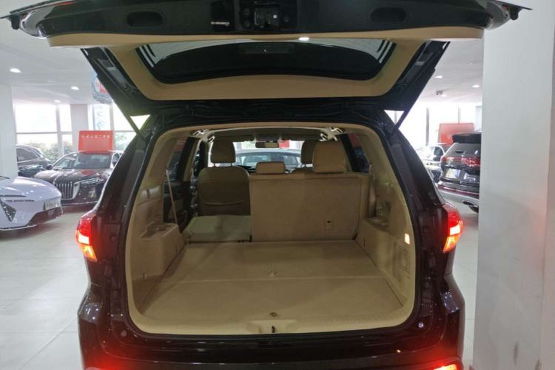 Used Toyota Highlander 2021 2.0T Two-Wheel Drive Elite Edition 5 Seats Trunk