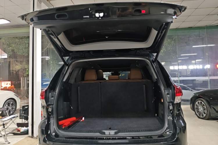 Used Toyota Highlander 2021 2.0T Four-Wheel Drive Knight Edition 7 Seats Trunk