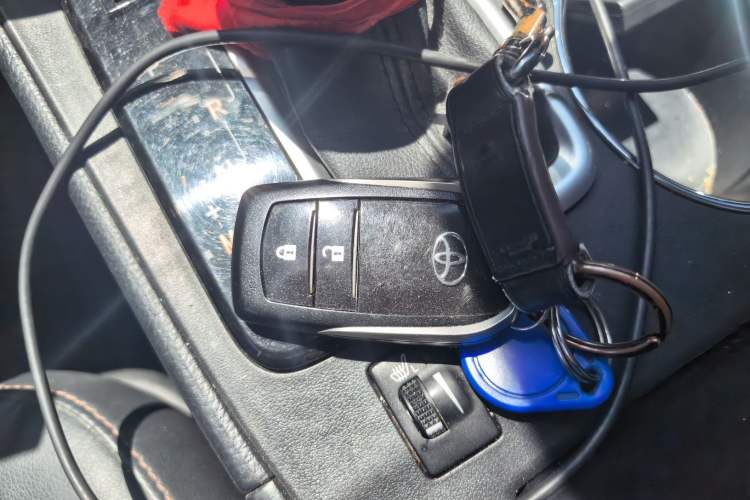 Used Toyota Highlander 2021 2.0T Four-Wheel Drive Luxury Edition 7 Seats Vehicle Key