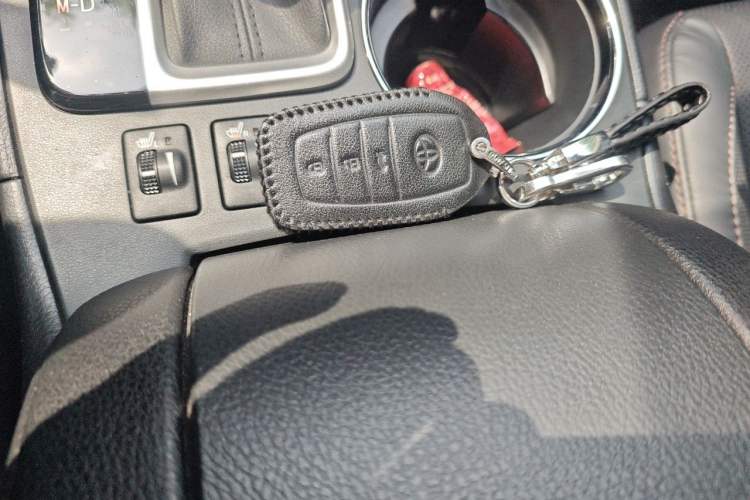 Used Toyota Highlander 2021 2.0T Four-Wheel Drive Prestige Version 7 Seats Vehicle Key