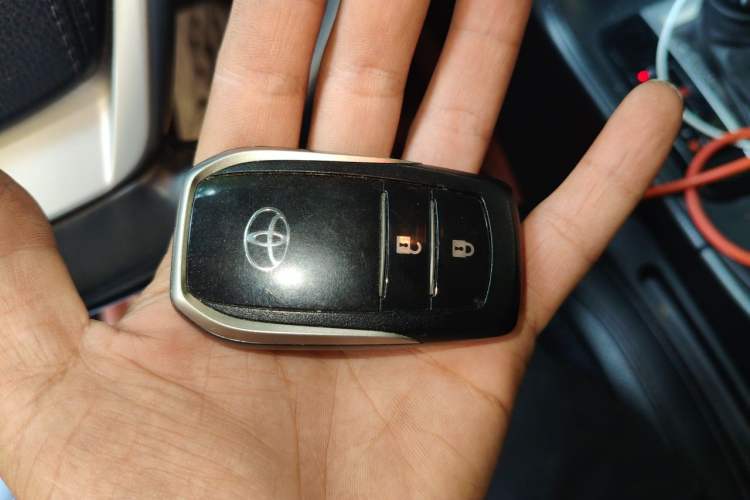 Used Toyota Highlander 2021 2.0T Four-Wheel Drive Luxury Edition 7 Seats Vehicle Key