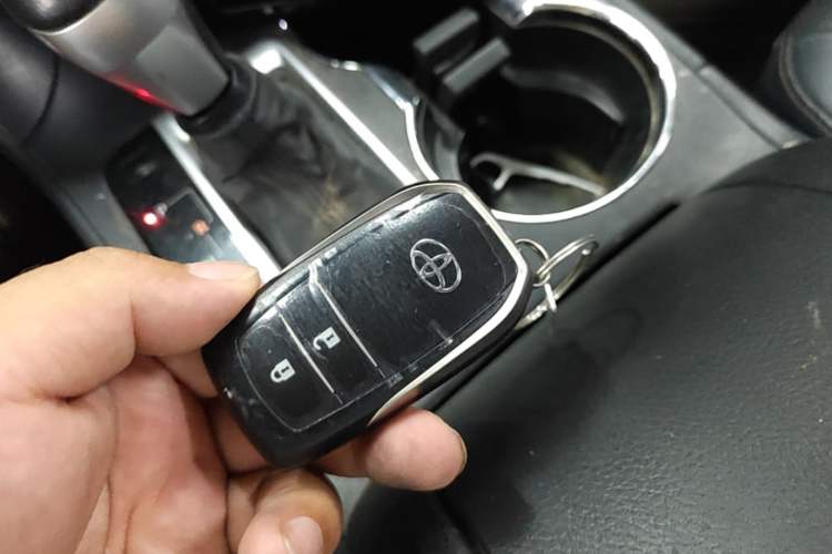 Used Toyota Highlander 2021 2.0T Four-Wheel Drive Luxury Edition 7 Seats Vehicle Key