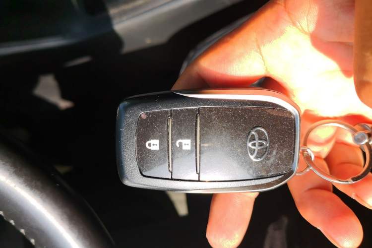 Used Toyota Highlander 2021 2.0T Four-Wheel Drive Luxury Edition 7 Seats Vehicle Key