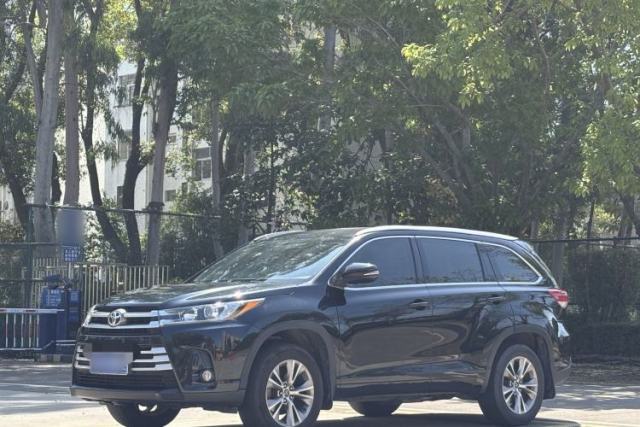Used Toyota Highlander 2021 2.0T Two-Wheel Drive Elite Version 7-Seater