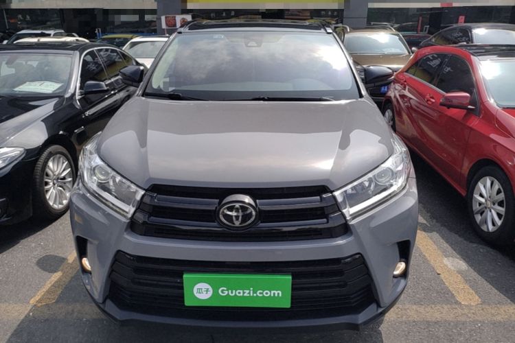 Used Toyota Highlander 2021 2.0T Two-Wheel Drive Luxury Edition 7 Seats Front