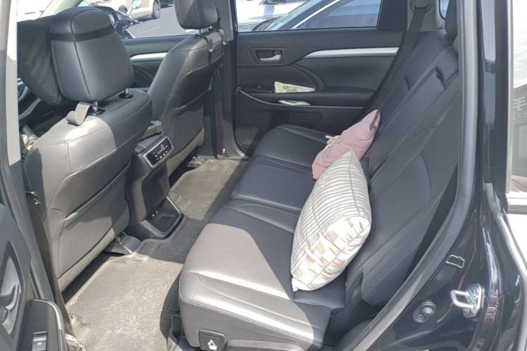 Used Toyota Highlander 2021 2.0T Two-Wheel Drive Luxury Edition 7 Seats Left Rear Seat