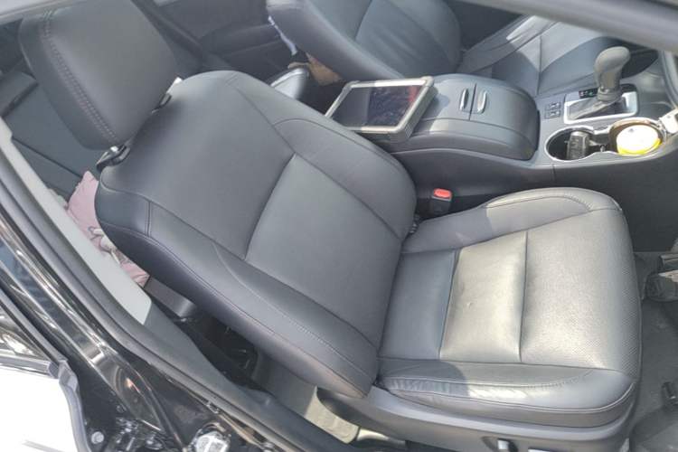Used Toyota Highlander 2021 2.0T Two-Wheel Drive Luxury Edition 7 Seats Right Front Seat
