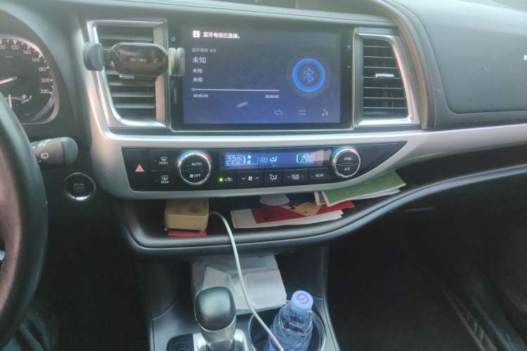 Used Toyota Highlander 2021 2.0T Four-Wheel Drive Luxury Edition 7 Seats Audio And AC Panel