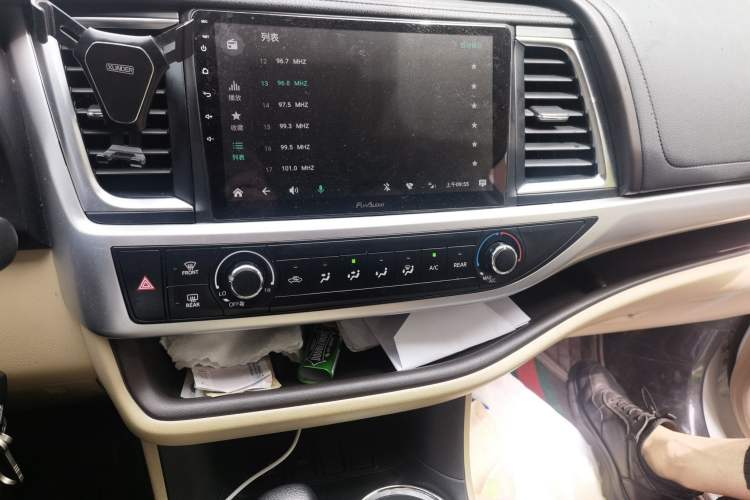 Used Toyota Highlander 2021 2.0T Two-Wheel Drive Elite Edition 5 Seats Audio And AC Panel