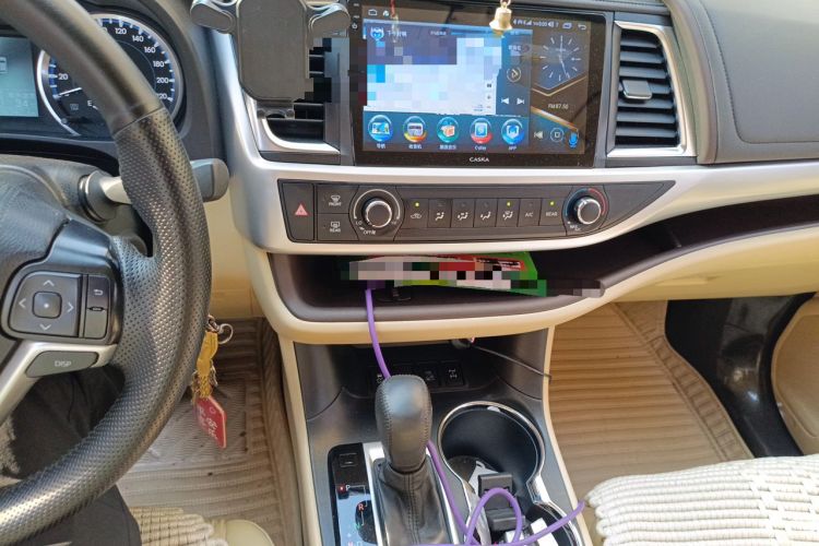 Used Toyota Highlander 2021 2.0T Four-Wheel Drive Elite Edition 7-Seater Audio And AC Panel